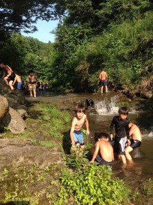 長瀞オートキャンプ場沢遊び